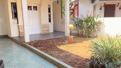 Kesempatan Rumah di Villa Melati Mas, Tangerang Selatan, LB 70m², Harga 1,85 Miliar