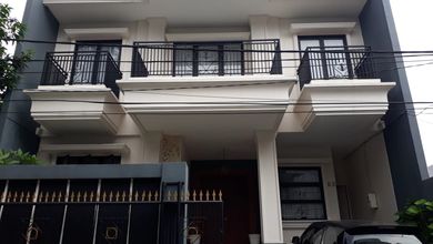 Rumah Sederhana area Sunrise Garden, Jakarta Barat, LT 148 m2