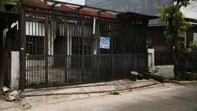 Rumah Siap Huni di Area Kebon Jeruk, Jakarta Barat, LT 120m²