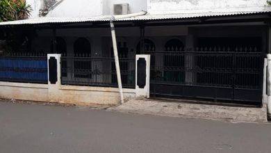 Jual Segera Rumah Elit area Slipi, Jakarta Barat, Luas 204 m2