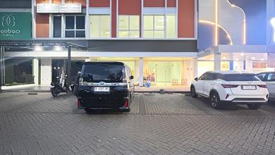 Disewakan Ruko Gandeng 3 Lantai Hadap Jalan Maxwel Gading Serpong