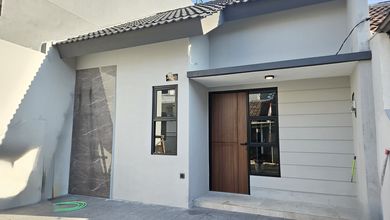 Jual Rumah Strategis di Gading Serpong, Tangerang - LT 72m²