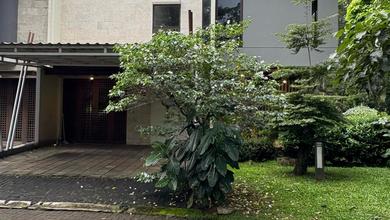 Rumah Prestisius di Kawasan BSD De Park, Tangerang, LB 216m², Harga 5,5 Miliar