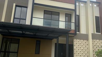 Rumah Mewah di Gading Serpong, Tangerang, 3 Kamar Tidur, LT 121m²