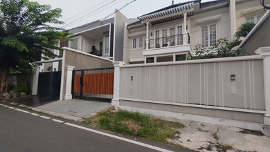Rumah Prestisius di Kawasan Cempaka Putih, Jakarta Pusat, LB 260m², Harga 7,4 Miliar