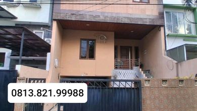 Rumah Dijual di Kelapa Gading, Jakarta Utara, LB 220m², Harga Kompetitif!