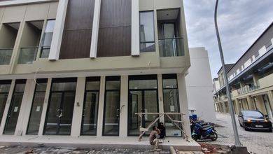 Disewakan. Brand New Ruko Verona Gading Serpong