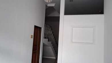 Dijual rumah Eksklusif di Pluit, Jakarta Utara - LT 200m²