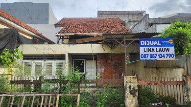 Dijual rumah Eksklusif di Grogol, Jakarta Barat - LT 196m²