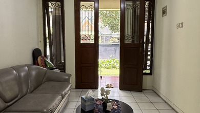 Rumah Mewah di Kawasan BSD Giri Loka, Tangerang, LB 200m², Harga 3,1 Miliar