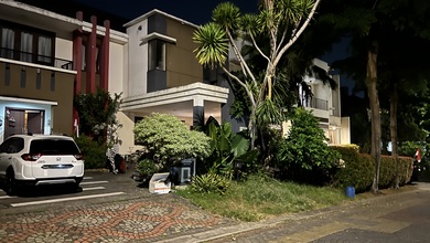 Rumah Area Luxury BSD The Green, Tangerang - Harga Menarik 8 Miliar