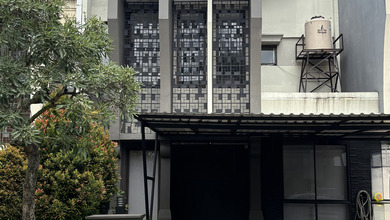 Rumah Mewah di Kawasan BSD Green Wich, Tangerang, LB 150m², Harga 3,6 Miliar