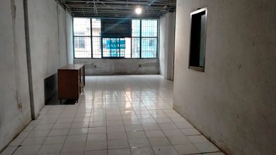 Ruko DHI 3,5lantai siap pake di jalan teluk Gong raya 