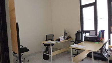 Rumah Sewa Nyaman Lokasi Villa Melati Mas, Tangerang Selatan, LB 140m²