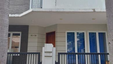 Kesempatan Eksklusif, rumah Prestisius di Metro permata, Jakarta Barat, LB 325m²