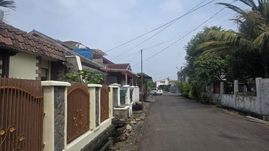 Hunian Favorit di Kalideres, Jakarta Barat,  KT, Harga 1,9 Miliar