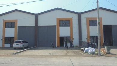 Butuh Uang! Harga Murah Gudang Di.belakang Bandara