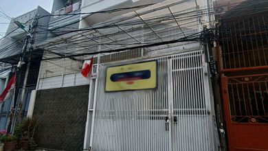 Rumah Elite di Kawasan Teluk Gong, Jakarta Utara, LB 360m², Harga 5,9 Miliar