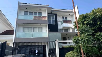Rumah Mewah LT 288 m2, di Pegadungan, Jakarta Barat