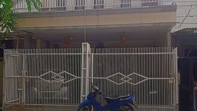 Disewakan Cepat Rumah Bagus dengan Tanah Luas 75 m2 di Cengkareng Barat