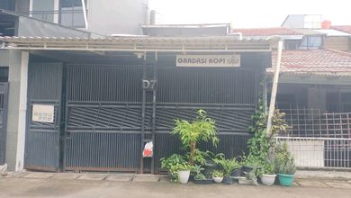 Rumah Dijual di Bojong Indah, Jakarta Barat, LB 120m², Harga Terbaik!