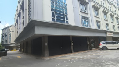 Disewa Ruko Gandeng 2 Hoek dan Badan di Business Park Kebon Jeruk