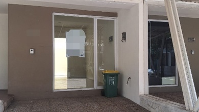 Dikontrakkan Rumah Murah di Pegadungan, Jakarta Barat, LT 75m²