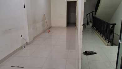 Ruko Green Lake City Lt.2 Siap Pakai Usaha Di Cipondoh Tangerang 