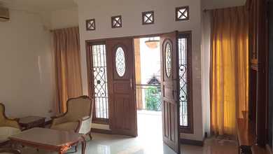 Disewakan Rumah Terjangkau di Pondok Pinang, Jakarta Selatan, LT 240m²