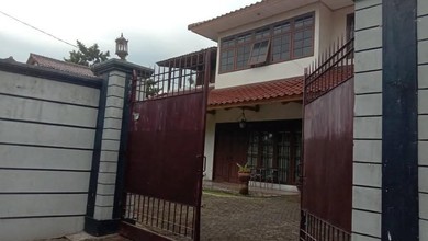 Rumah Mewah di Kawasan Pasar Minggu, Jakarta Selatan, LB 400m², Harga 11,9 Miliar