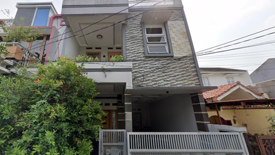 Promo Rumah di Ciledug, Tangerang, LB 225m², Harga 1,99 Miliar