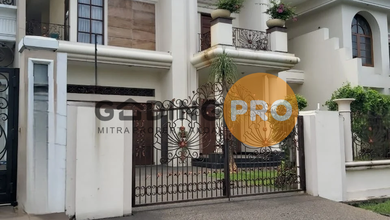 Hunian Elegan di Kembangan, Jakarta Barat, 5 Kamar Tidur, LT 420m²