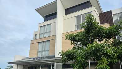 Hunian Sewaan Area Golf Island, Jakarta Utara, LB 500m², 4 KT