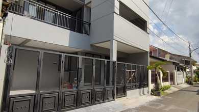 Rumah Mewah LT 135 m2, di Rawamangun, Jakarta Timur
