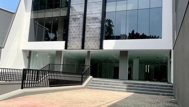 Gedung Perkantoran Radin Inten Duren Sawitjak Tim