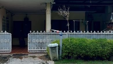 Kesempatan Rumah di Medan Satria, Bekasi, LB 120m², Harga 1,8 Miliar