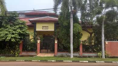 Rumah Mewah Luas 240 m2, area Medan Satria, Bekasi