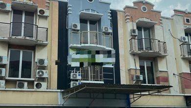 Dijual Ruko di Area Favorit Peluang Market Besar di Harapan Indah Bekasi Unfurnished