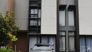 Jual Rumah Nyaman di Suvarna Sutera, Tangerang - LT 105m²