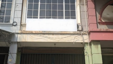 Ruko pinggir jalan di Jalan raya serpong 