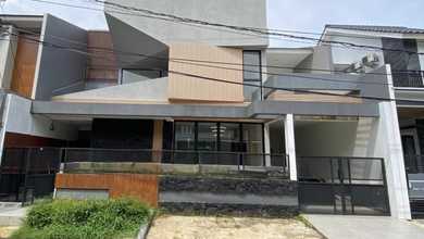 Dijual rumah Eksklusif di Sektor 9-Bintaro, Tangerang Selatan - LT 180m²