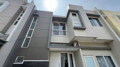 Jual Rumah Cantik LT 136 m2 di Gading Serpong The Spring, Tangerang
