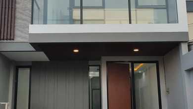 Kesempatan Rumah di Villa Melati Mas, Tangerang Selatan, LB 90m², Harga 1,4 Miliar