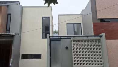 Kesempatan Rumah di BSD, Tangerang Selatan, LB 90m², Harga 1,4 Miliar