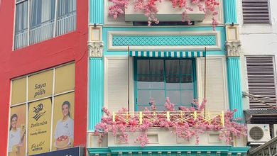 Ruko Parisian pinggir Jalan Raya Bintaro