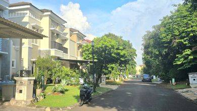 Jual Rumah Cantik Luas 180 m2 area Gading Serpong Scientia Garden, Tangerang