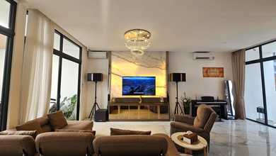 Kesempatan Langka, rumah Prestisius di Lippo Karawaci, Tangerang, LB 184m²