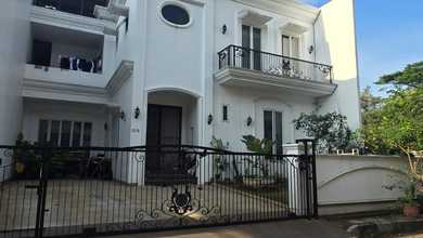 Rumah Area Premium Green Ville, Jakarta Barat - Harga Terbaik 8 Miliar