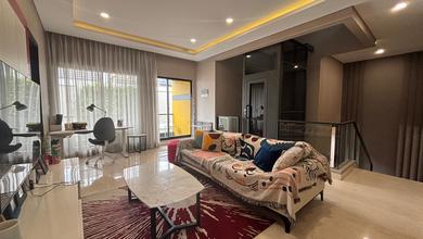 Penawaran Eksklusif, rumah Mewah di Gading Serpong, Tangerang, LB 286m²