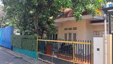 Hunian Elite di Kawasan Menteng, Jakarta Pusat, LB 200m², Harga 17 Miliar